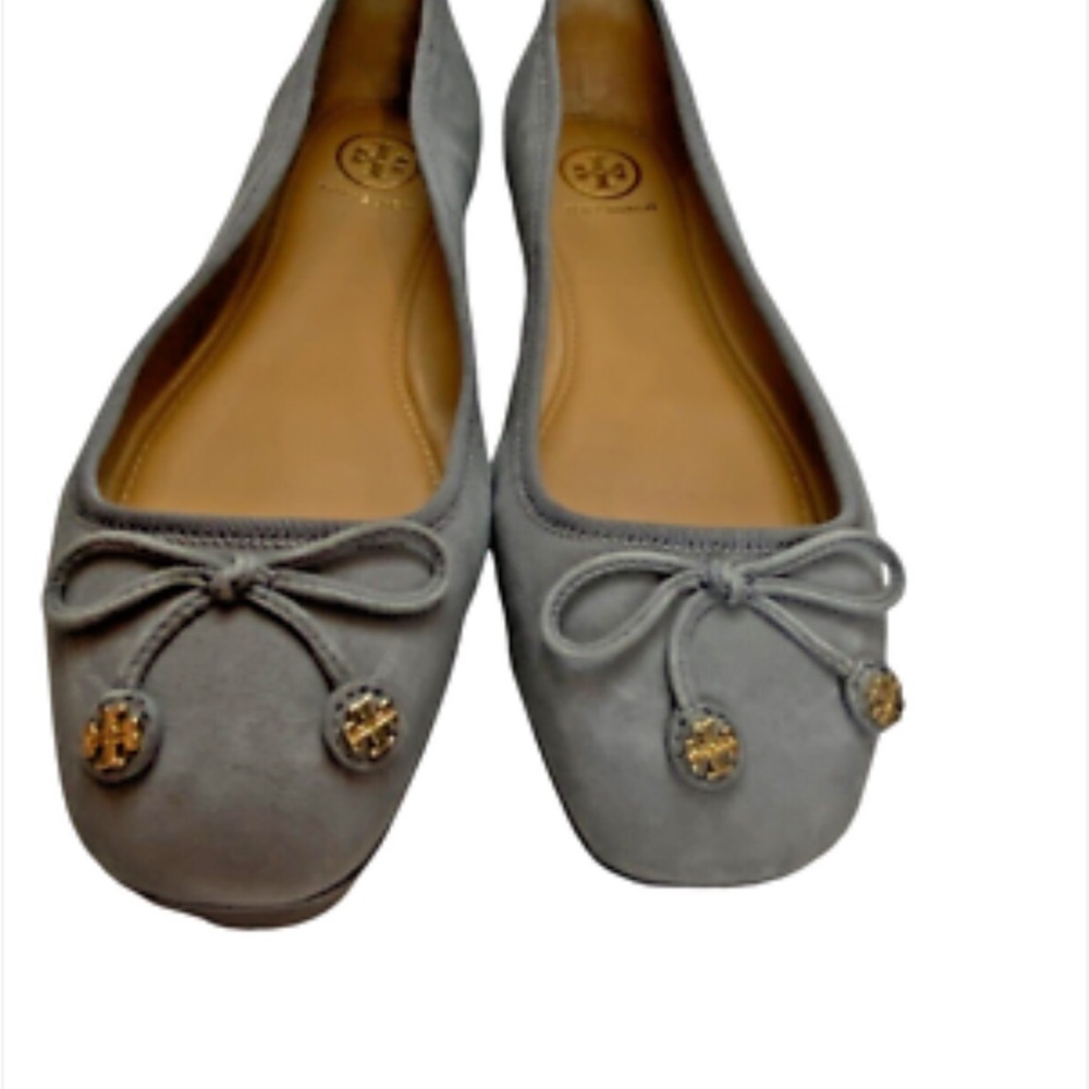 Tory Burch Suede Flats in Soft Gray